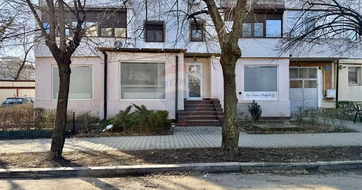 Spațiu comercial de vânzare de 100 mp, în zona Central, Focșani