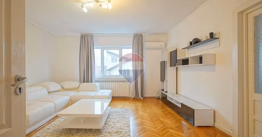 Apartament Tractorul