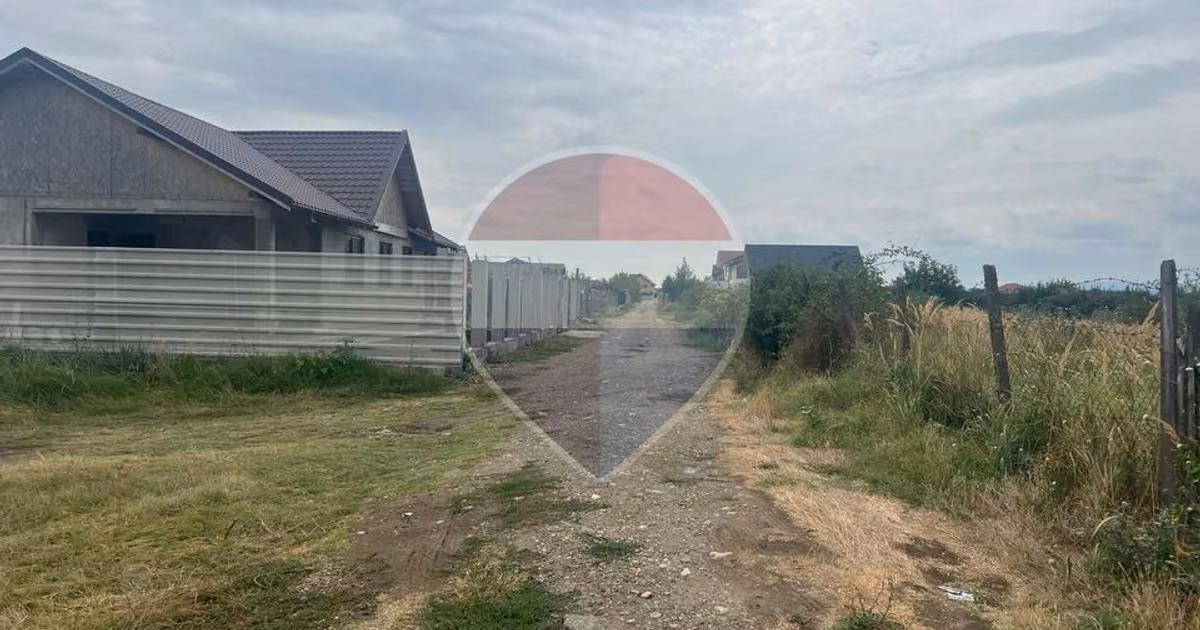 Teren Construcții intravilan de vânzare de 923 mp, în Golești