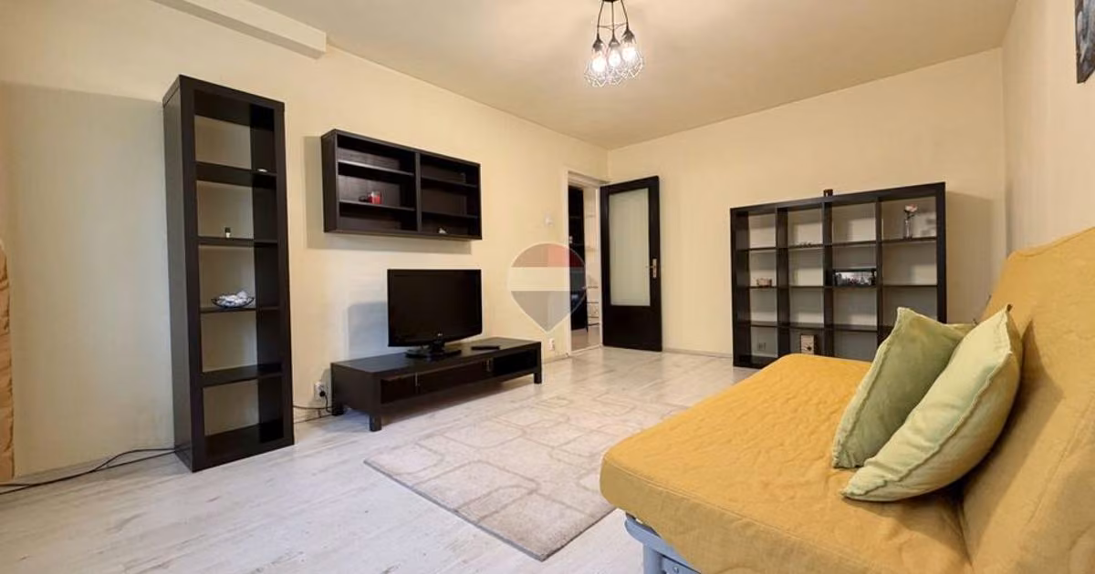 Apartament de vânzare cu 3 camere, mobilat în zona Uverturii, Sector 6