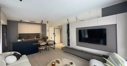 Apartament Titan