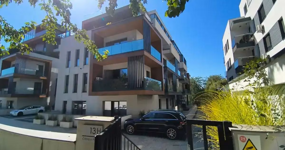 Apartament de vânzare cu 3 camere, mobilat în zona Iancu Nicolae, Sector 1