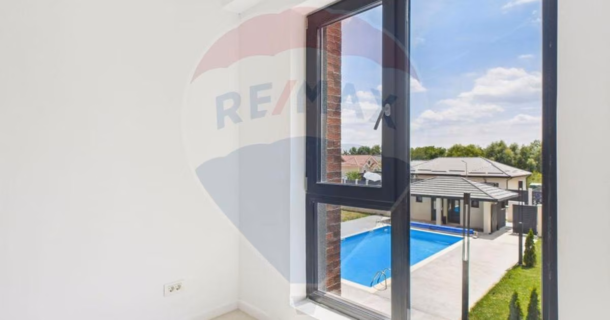 Apartament de vânzare cu 4 camere în Tunari