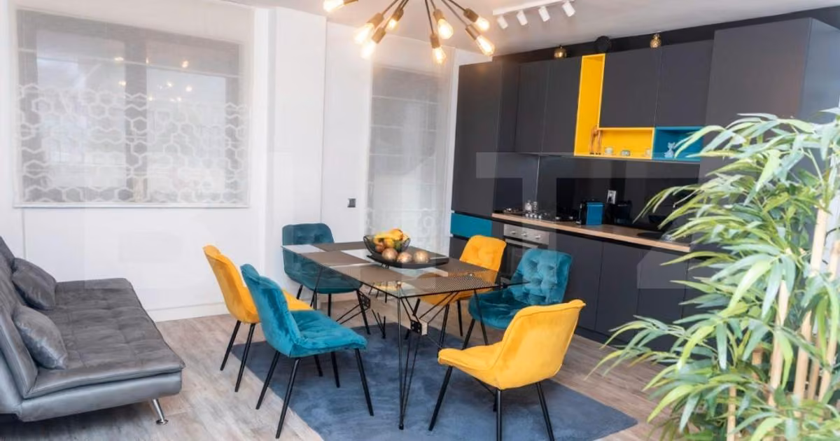 Apartament de vânzare cu 3 camere, mobilat în Florești