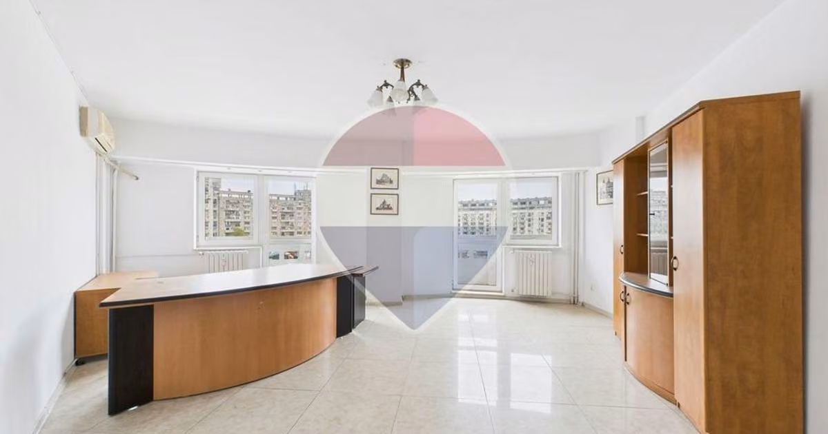 Apartament de vânzare cu 3 camere în zona Alba Iulia, Sector 3