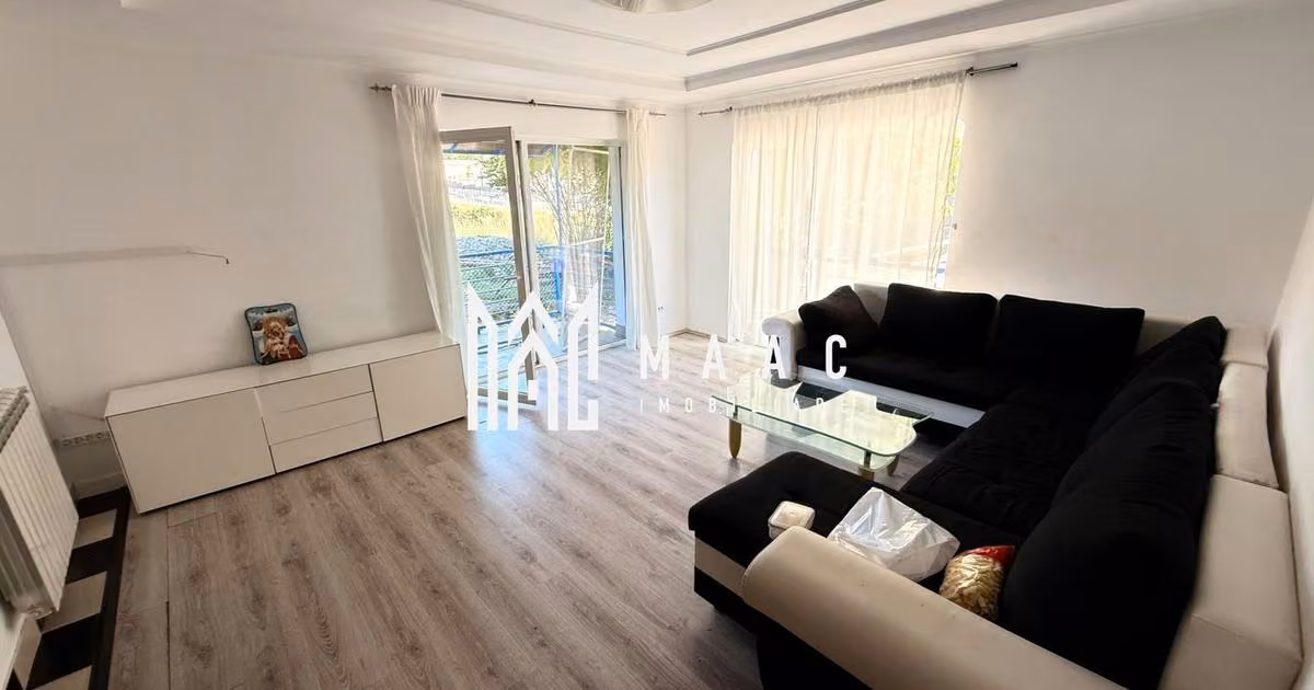 Apartament de vânzare cu 3 camere, mobilat în Cisnădie