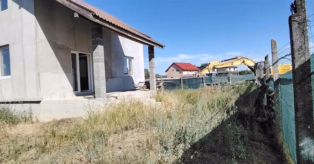 Casă de vânzare cu 5 camere în zona Episcopia Bihorului, Oradea
