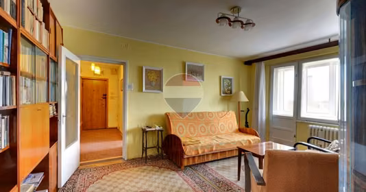 Apartament Cetate
