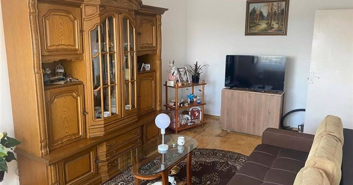 Apartament de vânzare cu 3 camere în zona Astra, Brașov