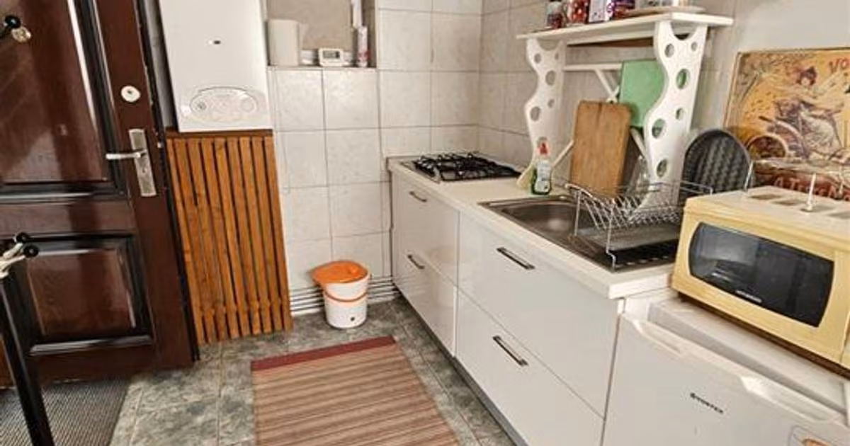 Garsonieră de vânzare, mobilată în zona Centrul Istoric, Brașov