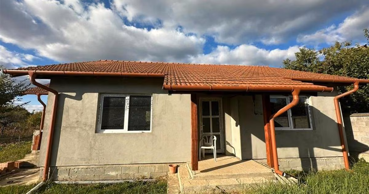 Casă individuală de vânzare cu 3 camere în Oșorhei