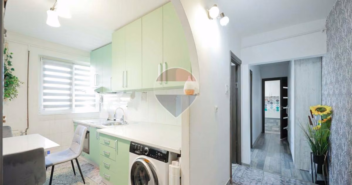 Apartament de vânzare cu 2 camere, mobilat în zona Nufărul, Oradea
