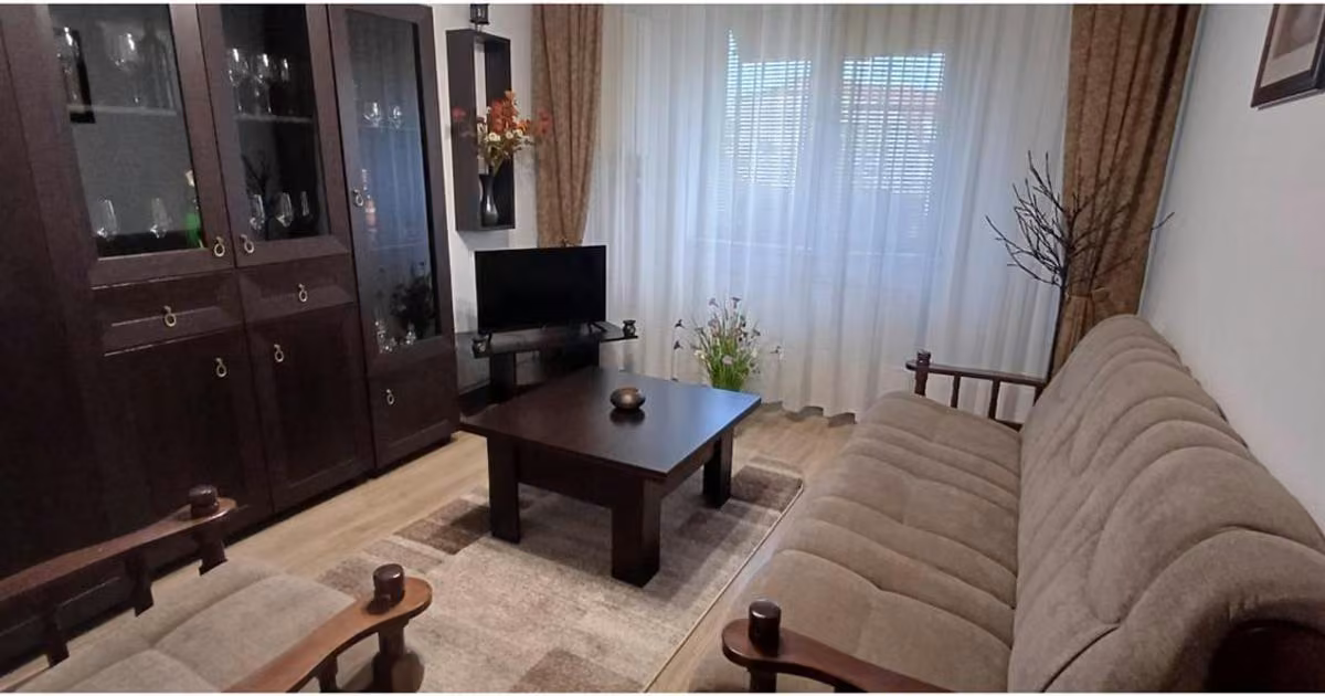 Apartament de vânzare cu 2 camere, mobilat în zona Ultracentral, Brașov