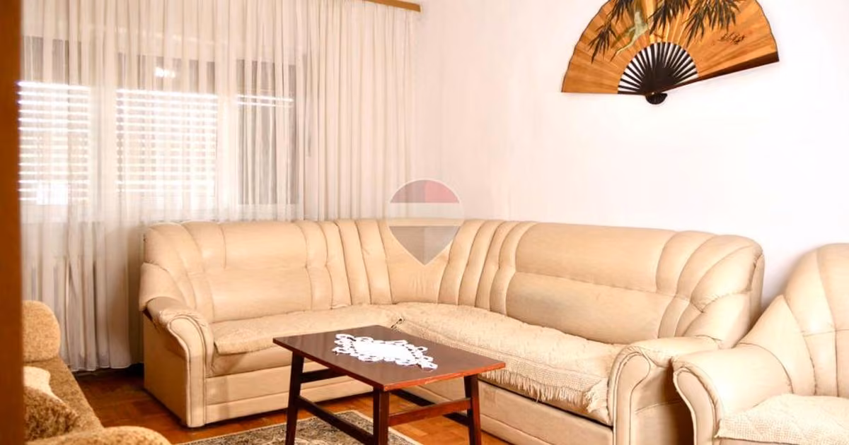 Apartament de vânzare cu 2 camere, mobilat în zona Central, Alba Iulia