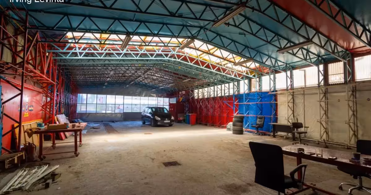 Spațiu industrial de vânzare 324 mp în zona Giurgiului, Sector 4