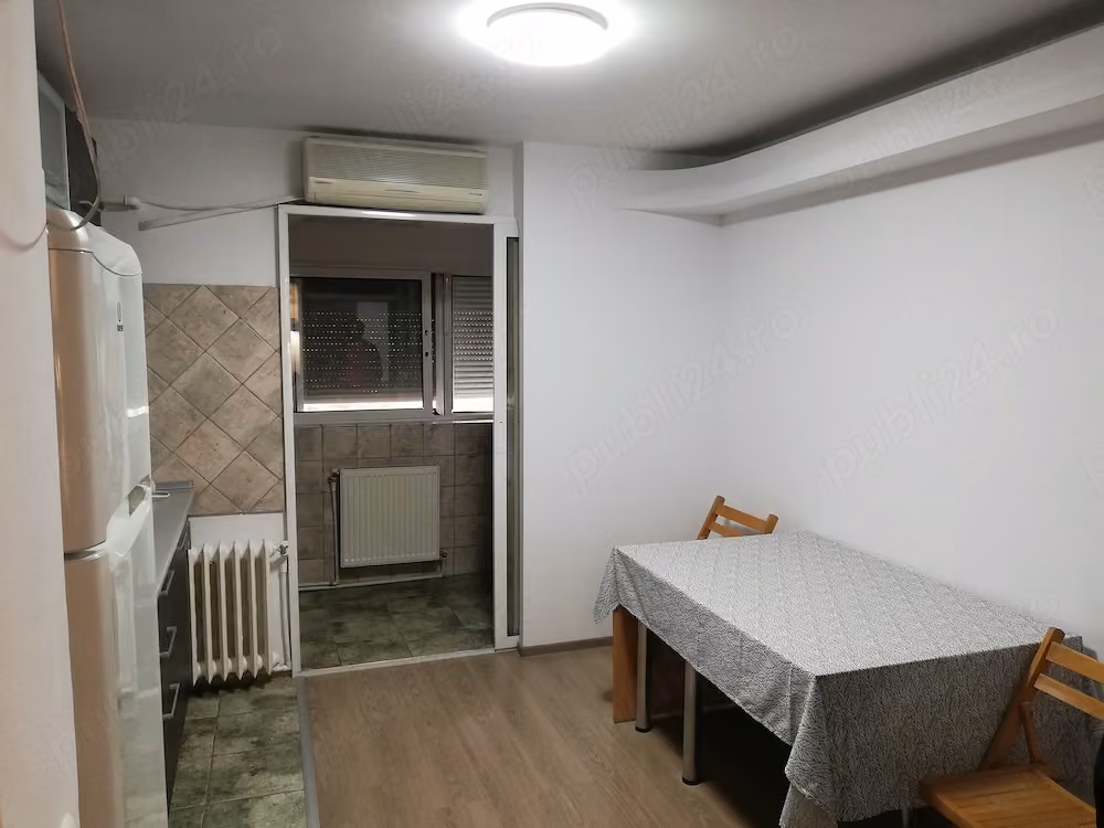 Particular, închiriez apartament 2 camere-decomandat