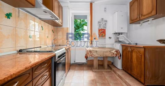 Apartament Est