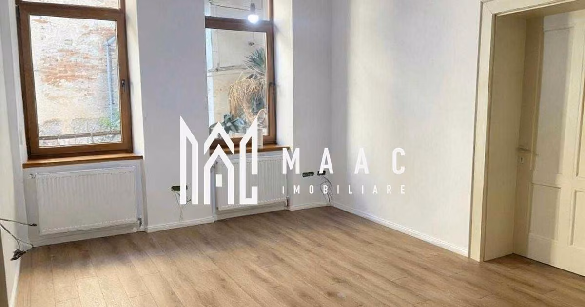 Apartament de vânzare cu 3 camere în zona Ultracentral, Sibiu