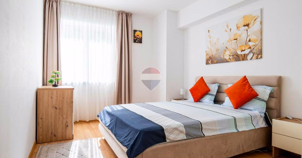 Apartament de vânzare cu 2 camere, mobilat în București