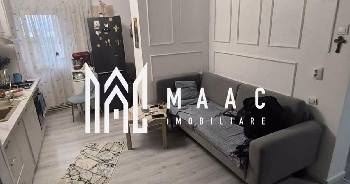 Apartament de vânzare cu 3 camere în zona Vasile Aaron, Sibiu