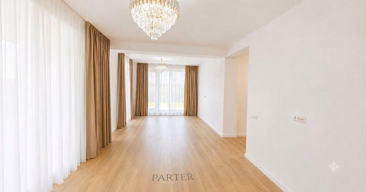 Casă individuală de vânzare cu 6 camere în Domnești