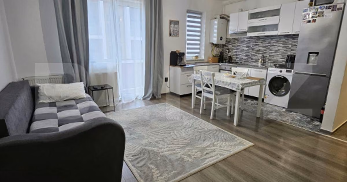 Apartament de vânzare cu 2 camere, mobilat în Florești