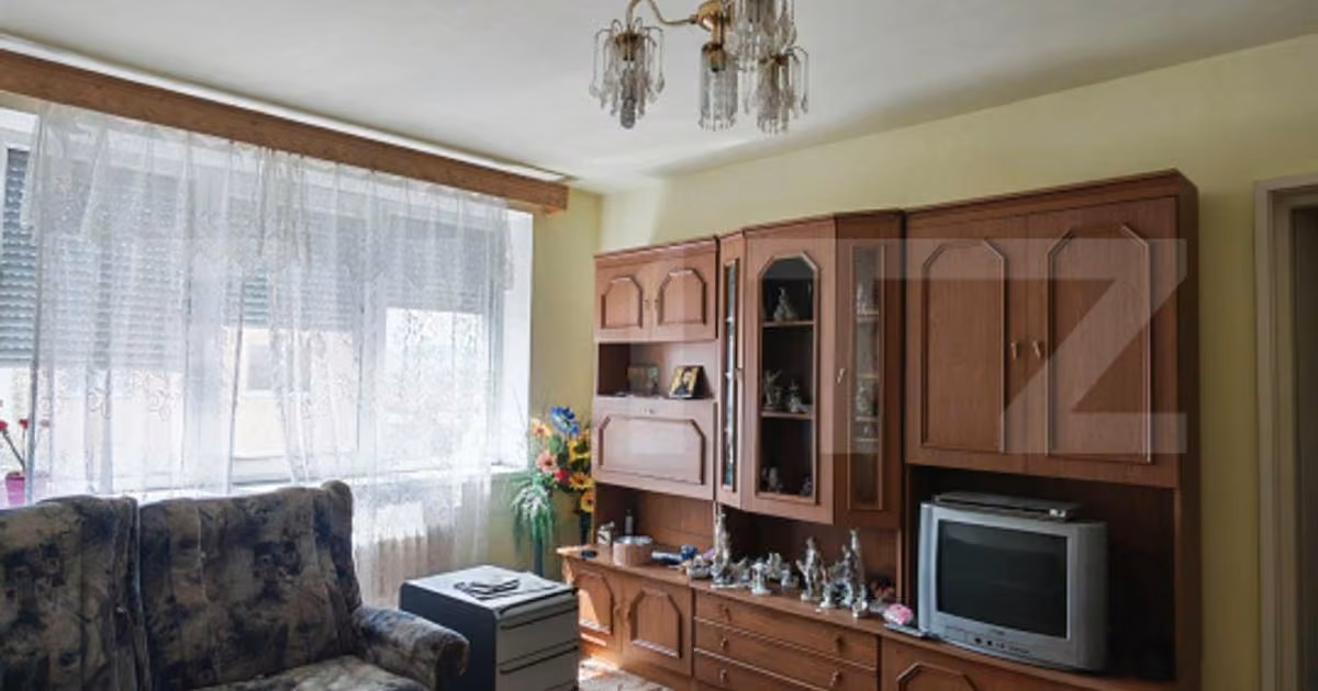 Apartament de vânzare cu 2 camere, mobilat în Turda