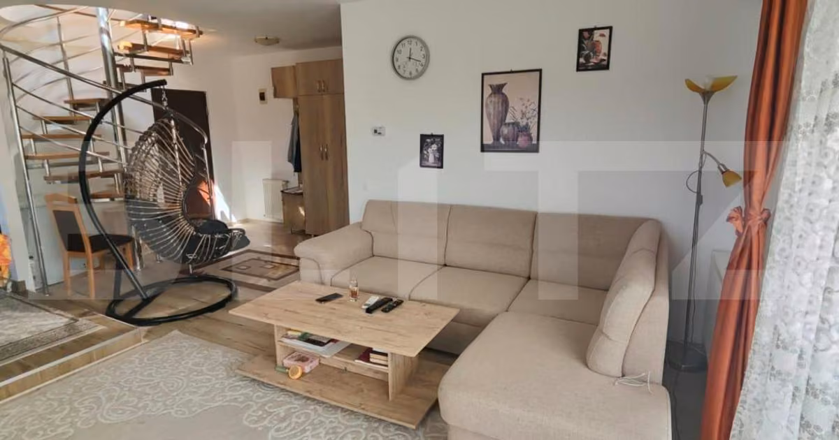 Apartament de vânzare cu 3 camere, mobilat în Florești