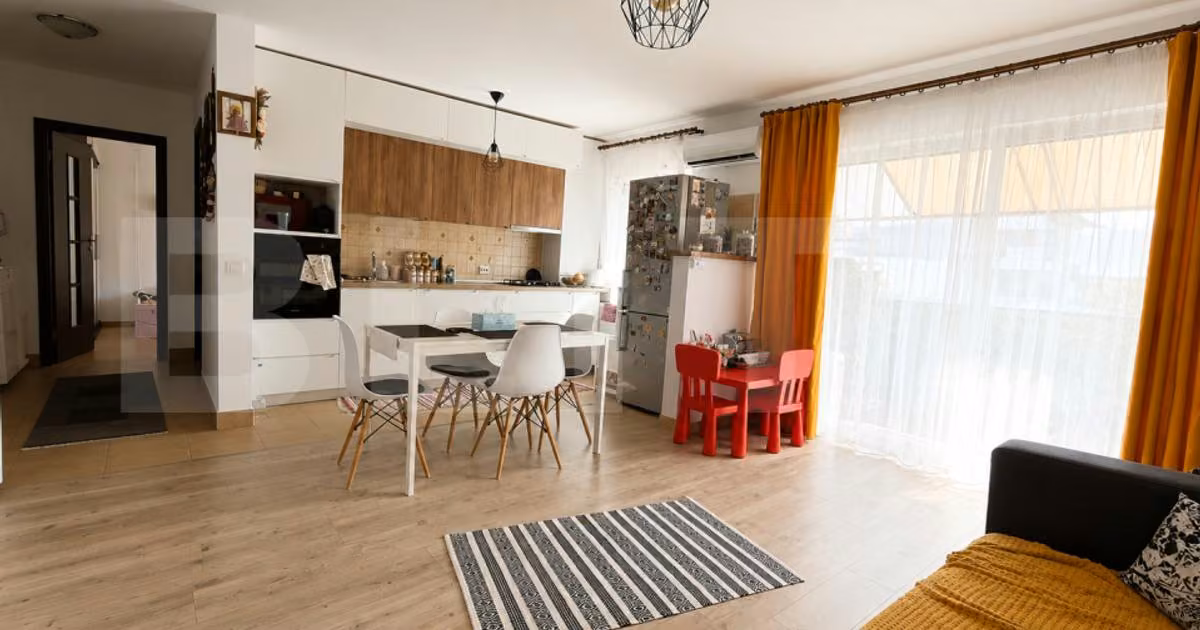 Apartament de vânzare cu 2 camere, mobilat în Florești