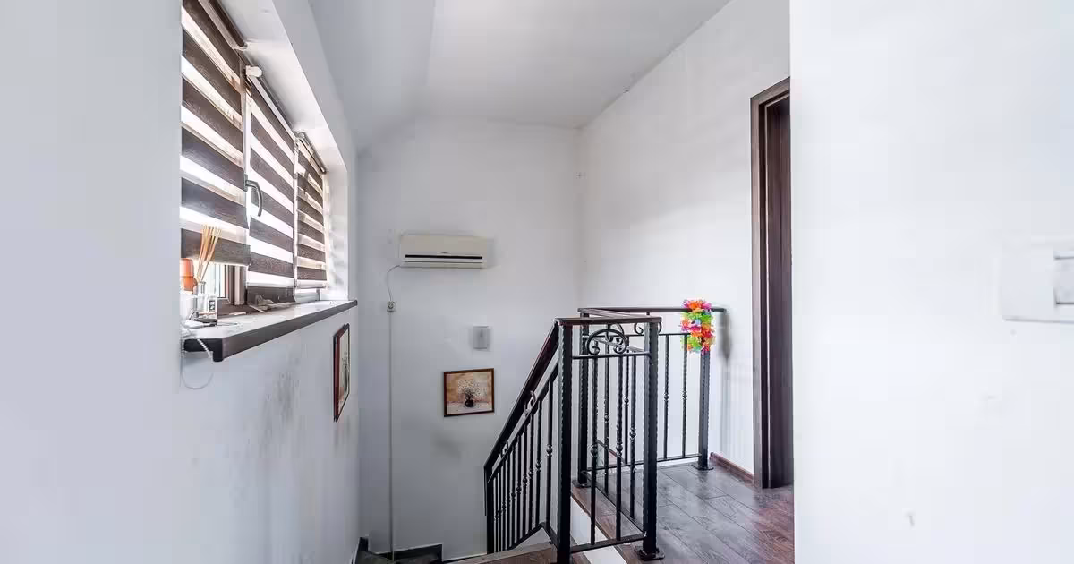 Duplex de vânzare cu 3 camere, mobilat în Vladimirescu
