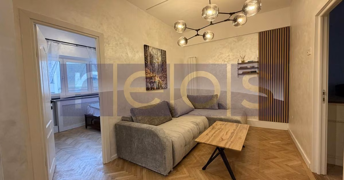 Apartament de vânzare cu 4 camere, mobilat în zona Universitate, Ultracentral