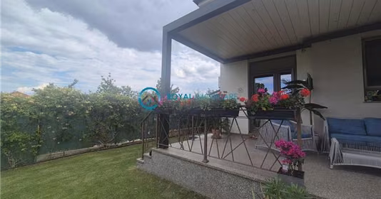 Apartament Păulești