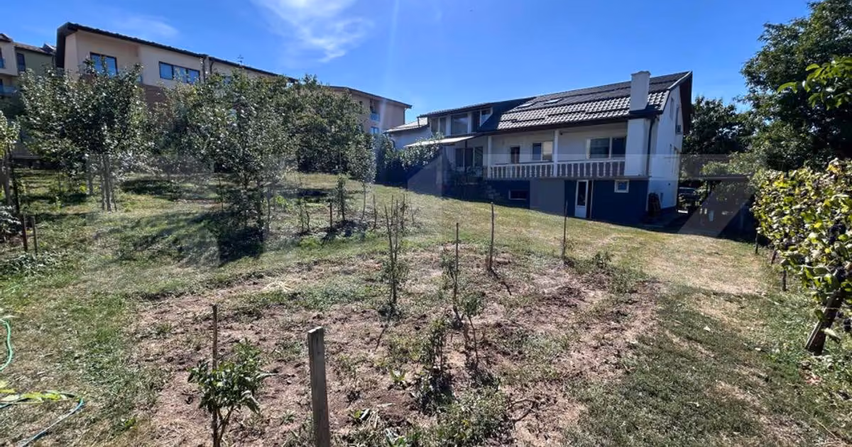 Casă individuală de vânzare cu 8 camere, mobilată în zona Grigorescu, Cluj-Napoca