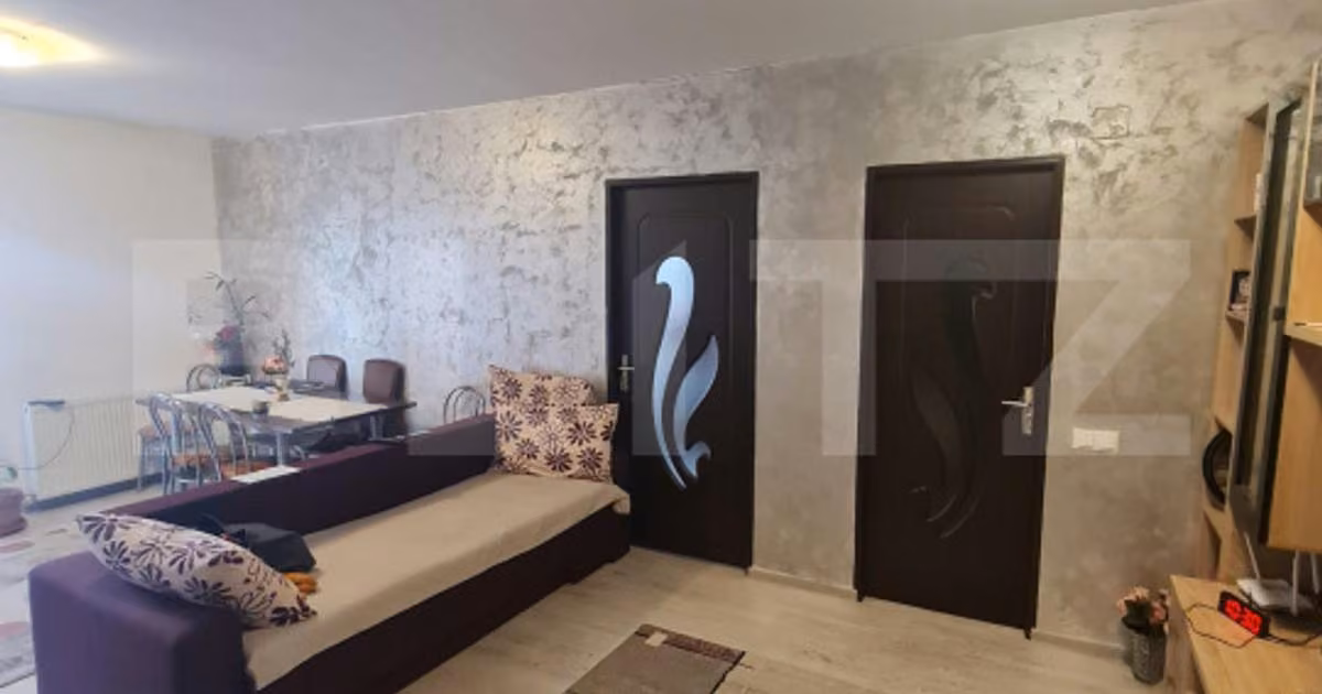 Apartament de vânzare cu 2 camere, mobilat în Florești