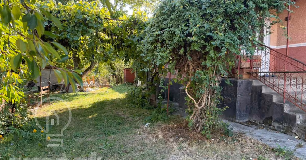 Teren Construcții intravilan de vânzare de 2500 mp, în Aiton