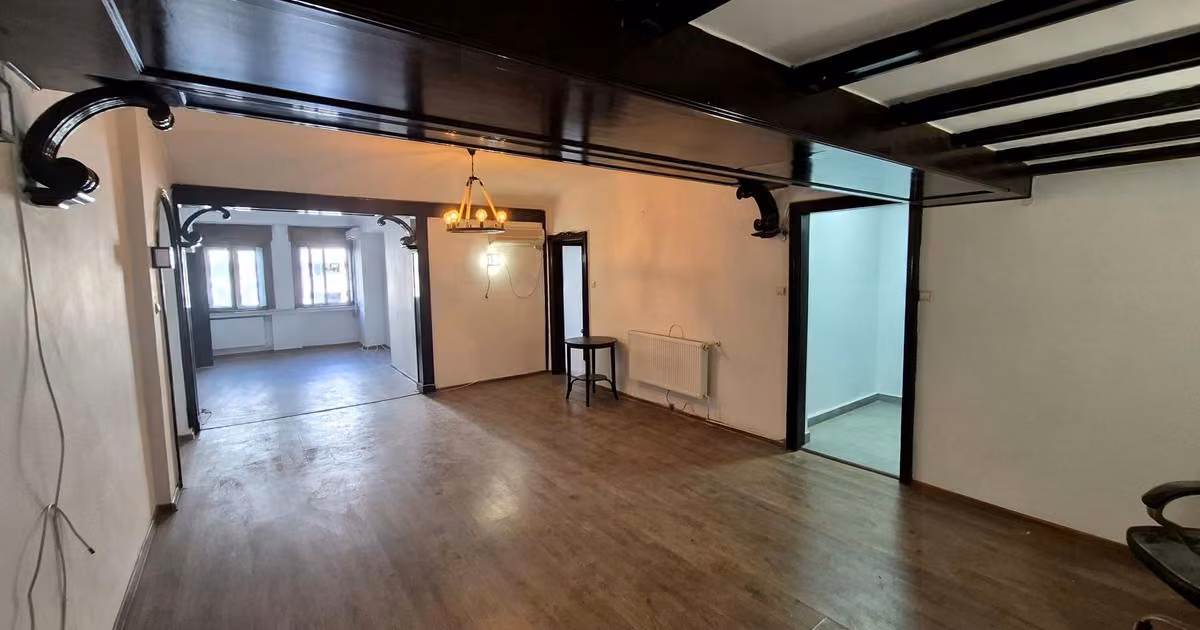 Apartament de vânzare cu 4 camere în zona Romană, Ultracentral