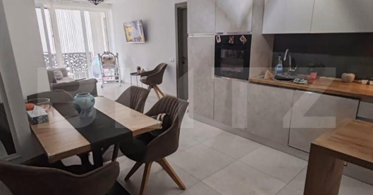 Apartament de vânzare cu 3 camere, mobilat în Florești