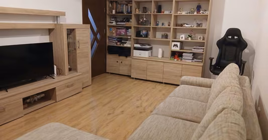 Apartament Militari
