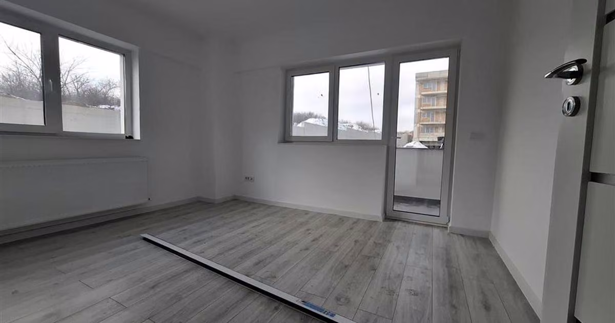 Apartament de vânzare cu 3 camere în zona Galata, Iași