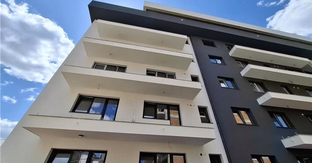 Apartament de vânzare cu 3 camere în zona Galata, Iași