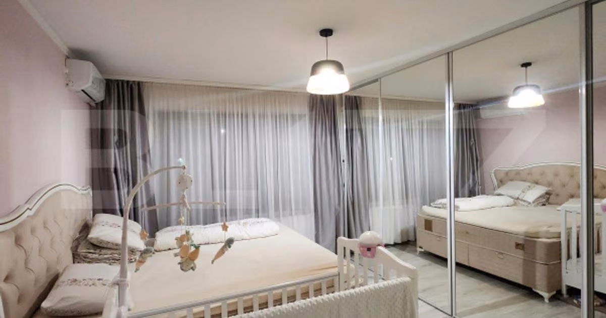 Apartament de vânzare cu 3 camere, mobilat în Florești