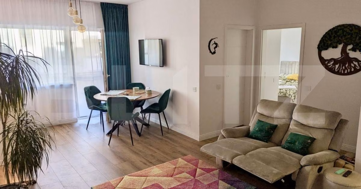 Apartament de vânzare cu 3 camere, mobilat în Florești