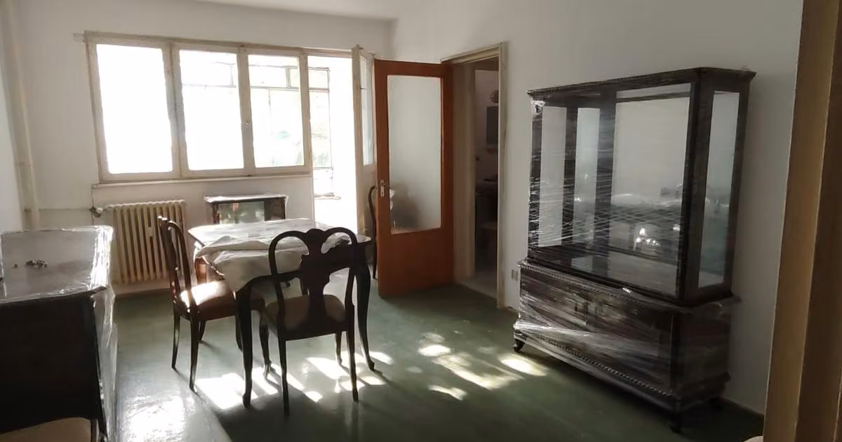 Apartament de vânzare cu 3 camere în zona Drumul Taberei, Sector 6