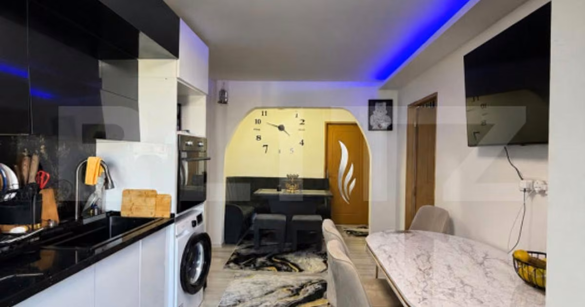 Apartament de vânzare cu 3 camere, mobilat în Turda