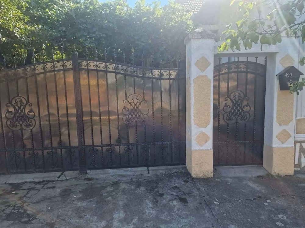 casa de vanzare