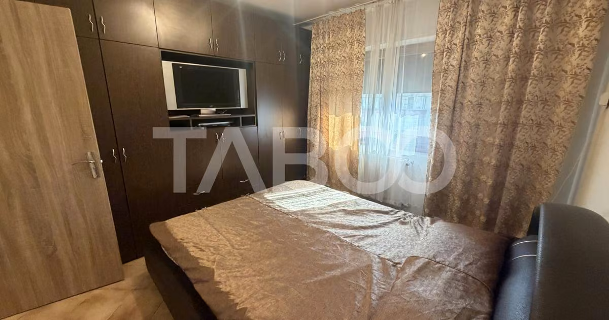 Apartament de vânzare cu 3 camere, mobilat în Făgăraș