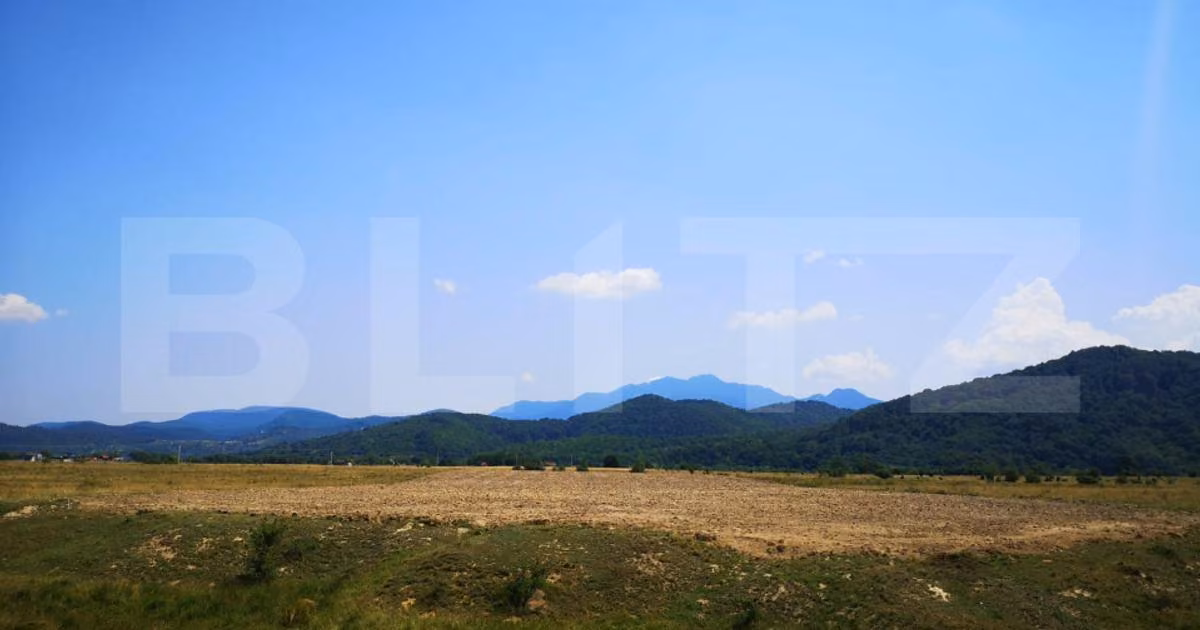 Teren agricol extravilan de vânzare de 7000 mp, în Râșnov