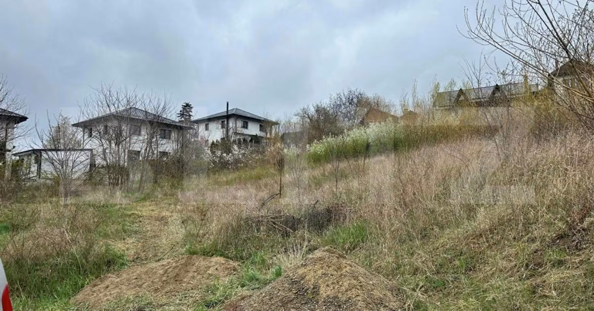 Teren Construcții intravilan de vânzare de 1864 mp, în zona Bucium, Iași