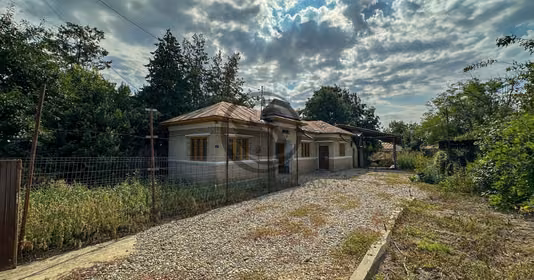 Casă Puchenii-Moșneni
