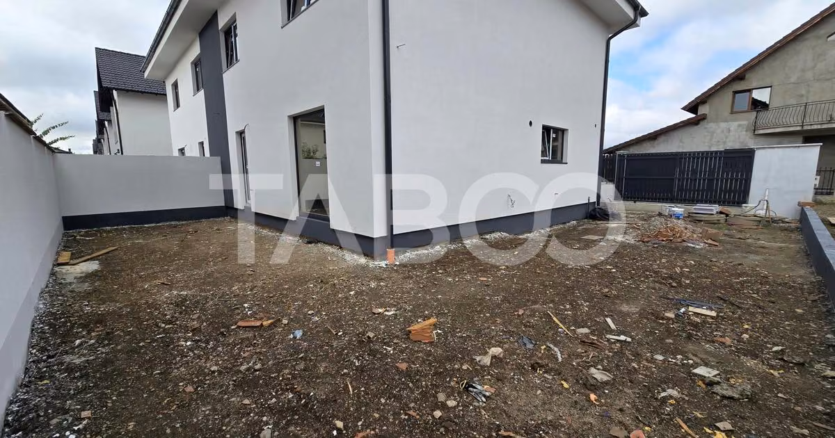 Duplex de vânzare cu 4 camere în Șelimbăr